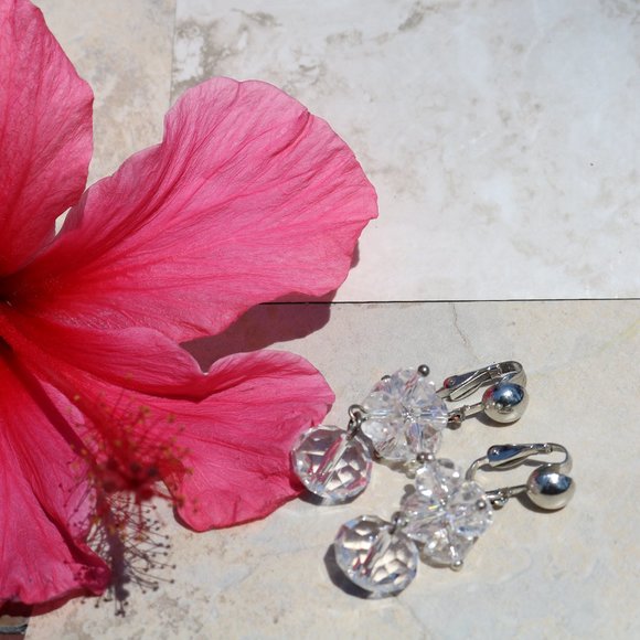 Crystal-like drop earrings silver tone clip ons - Picture 1 of 6